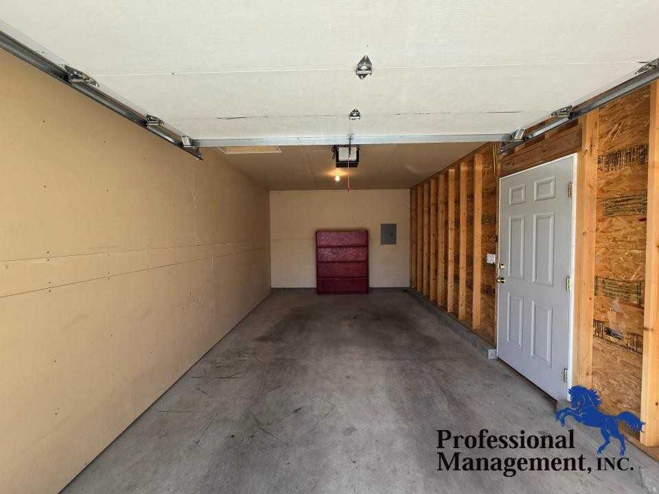 3825 Avenue B #16 - Photo 7 of 7