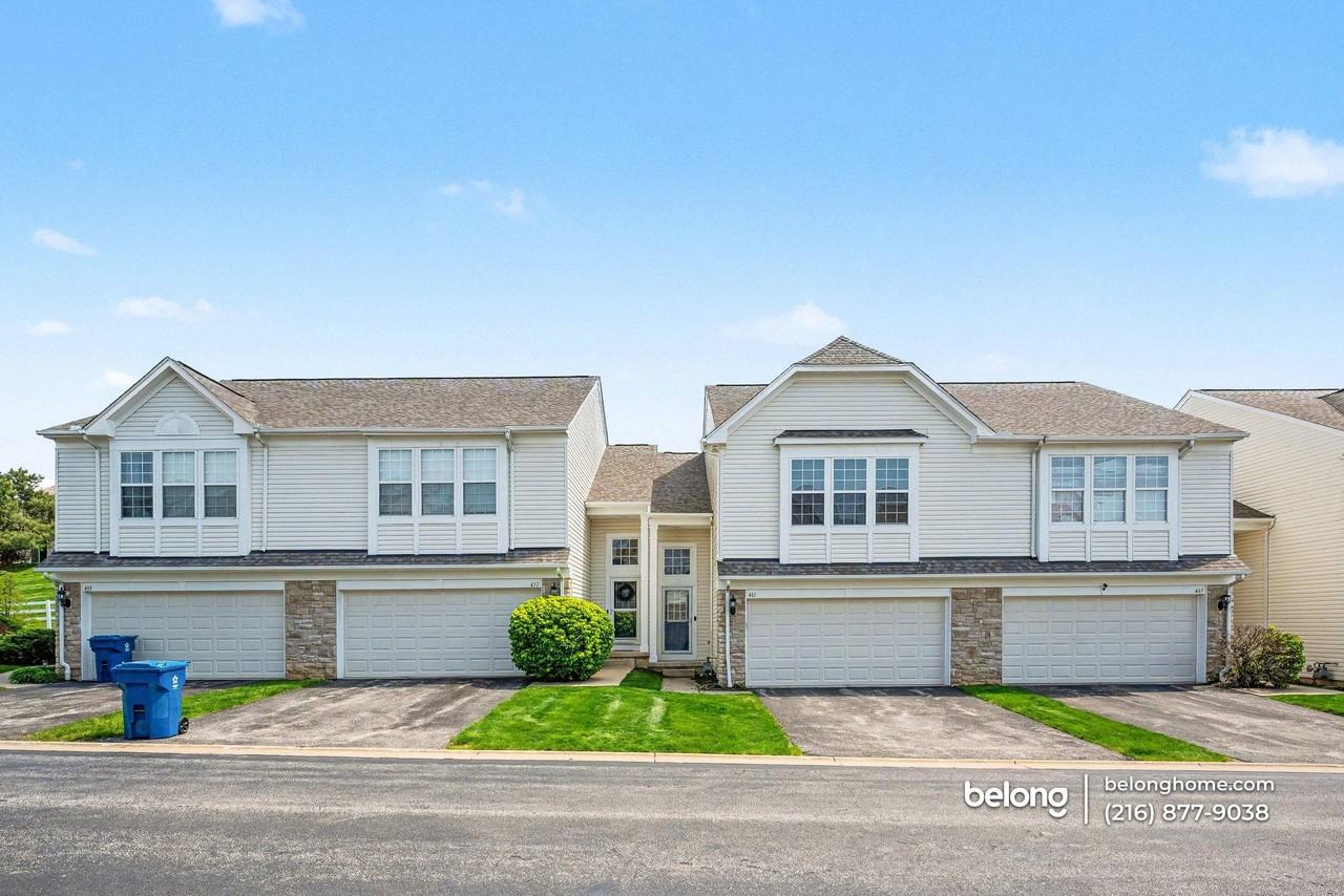 461 Turner Dr - Photo 2 of 16