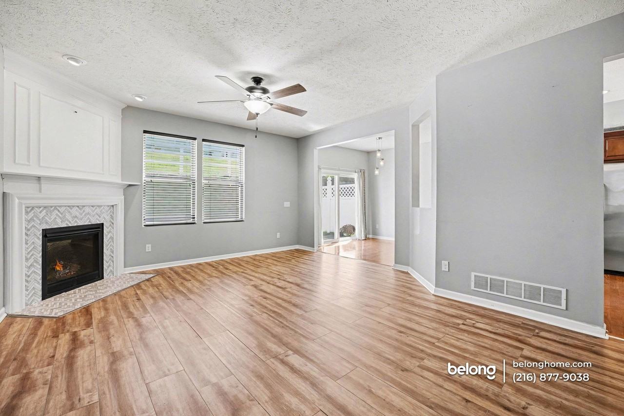 461 Turner Dr - Photo 4 of 16