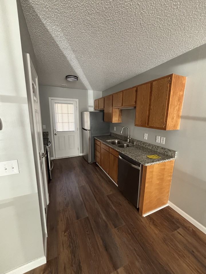 102 Terrace Trace Ct #112 - Photo 7 of 12