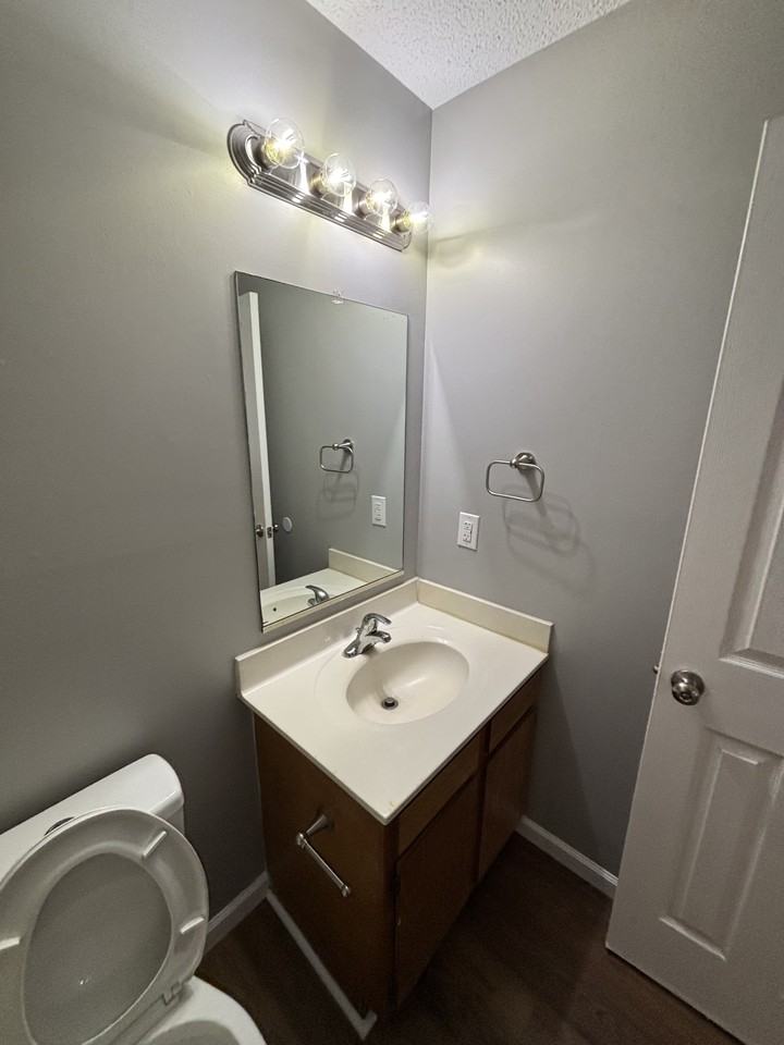 208 Terrace Trace Ct #206 - Photo 3 of 12