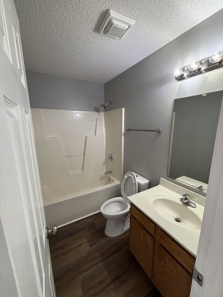 208 Terrace Trace Ct #206 - Photo 6 of 12