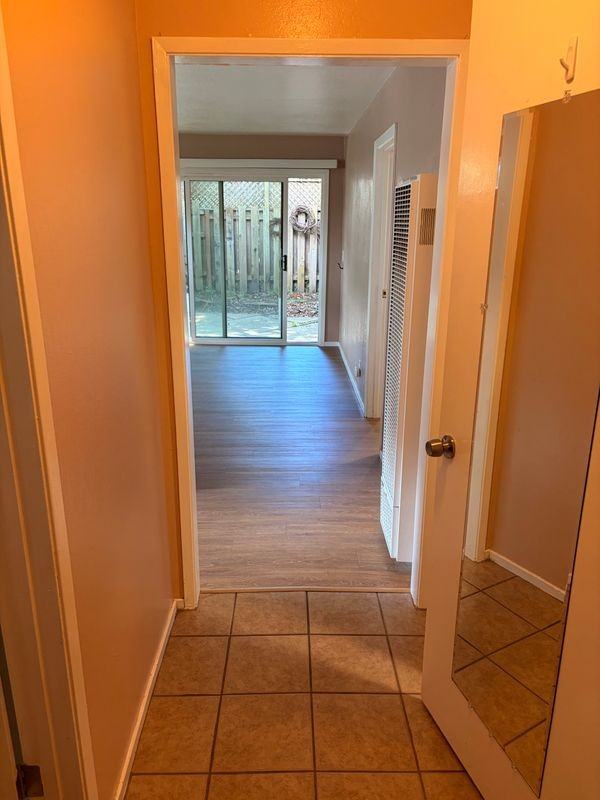 407 Maple St ##6 - Photo 5 of 7