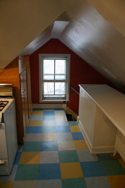 2217 Colfax Ave S - Photo 6 of 11