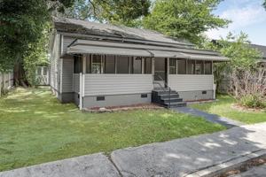 featured image of 2410 Mcquade St