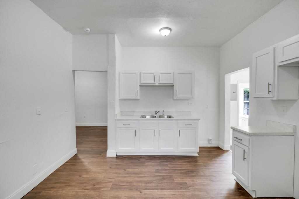 2410 Mcquade St - Photo 6 of 20