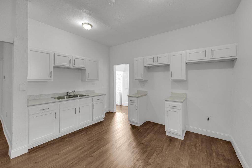 2410 Mcquade St - Photo 7 of 20