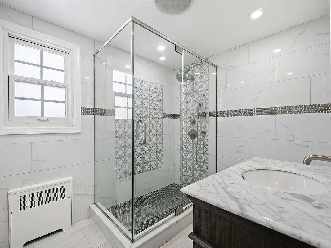 986 N 1st St - Photo 5 of 5