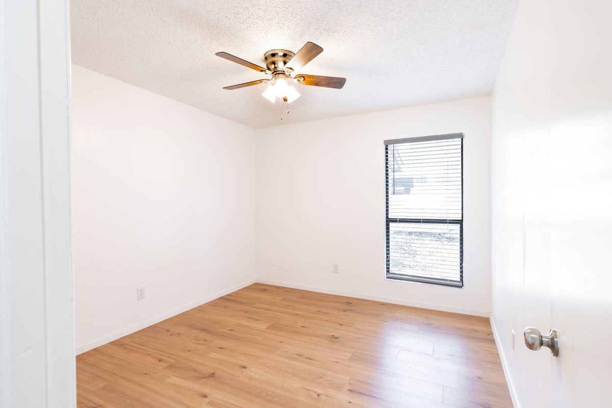 706 Ramble Ln ##B - Photo 6 of 17