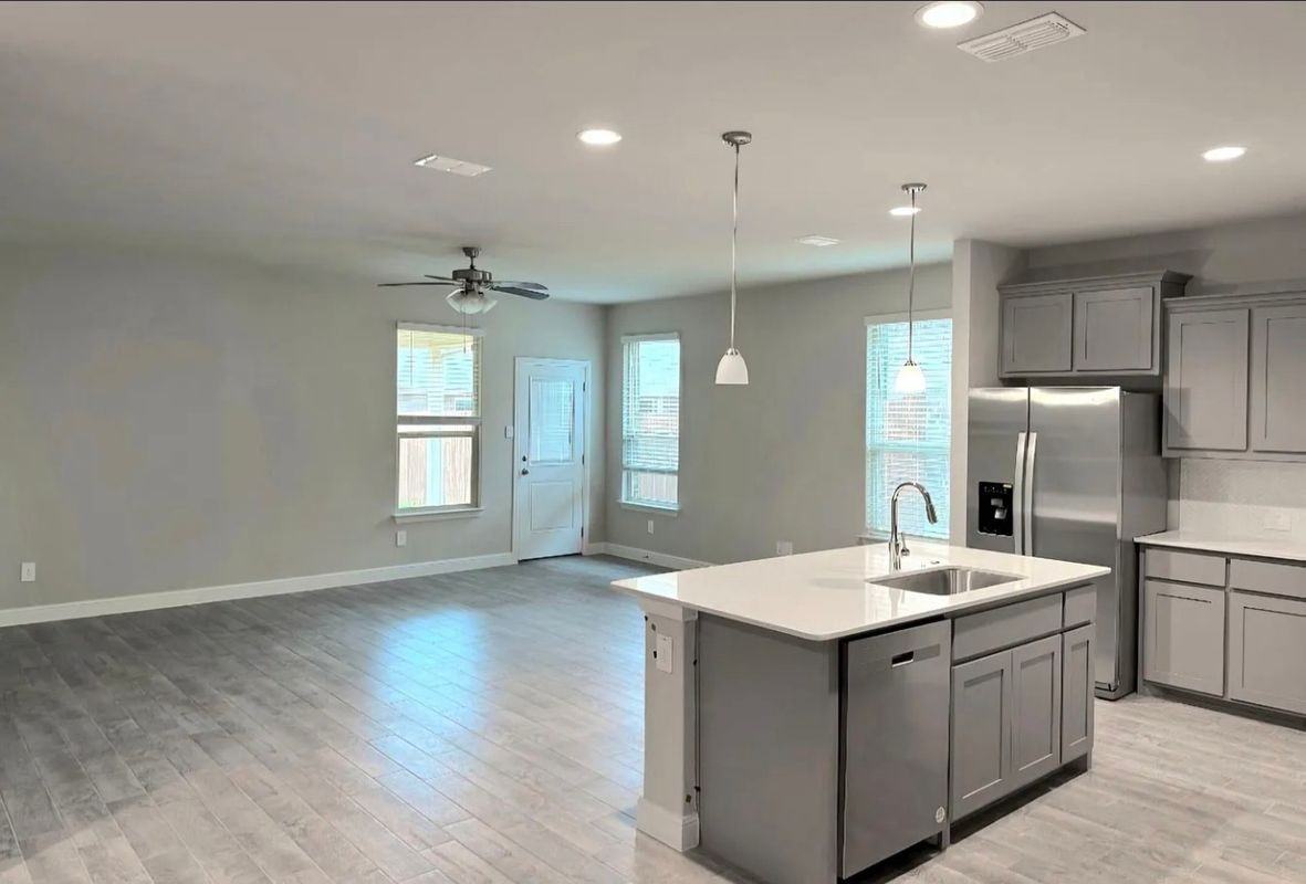 1216 Southwark Dr - Photo 6 of 24