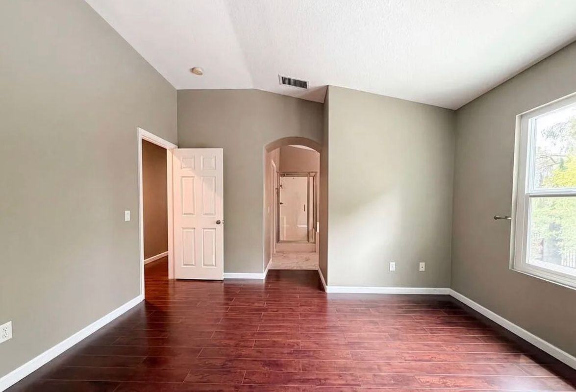 28441 Silverking Trl - Photo 4 of 26