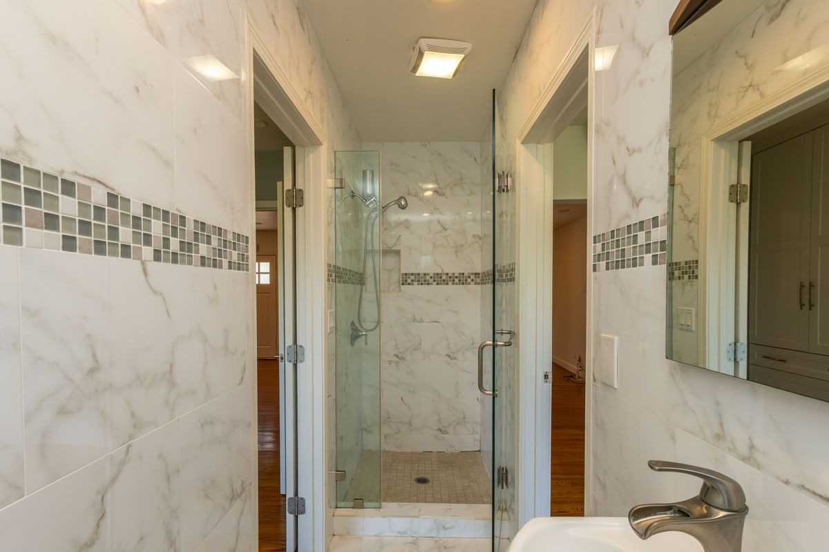 854 Oneonta Dr - Photo 4 of 5