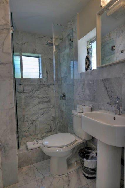 3201 Ne 23rd St - Photo 3 of 14