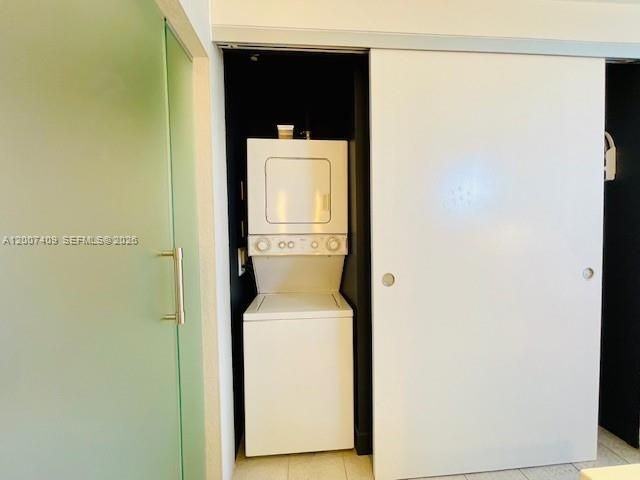 3101 Bayshore Dr - Photo 4 of 9