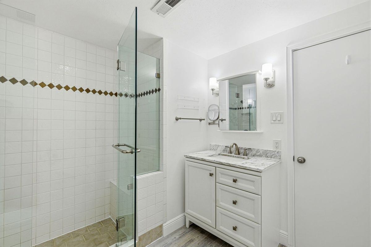 1801 Lavaca St ##6c - Photo 5 of 39