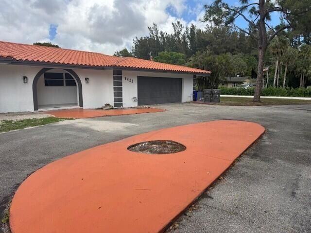 8421 Pioneer Rd - Photo 3 of 18