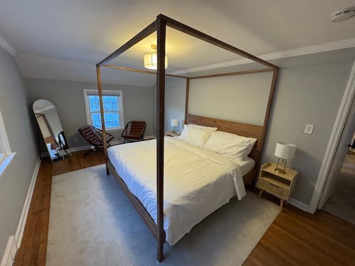 135 Winthrop Ave - Photo 3 of 11