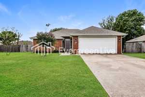 featured image of 104 S Michael St