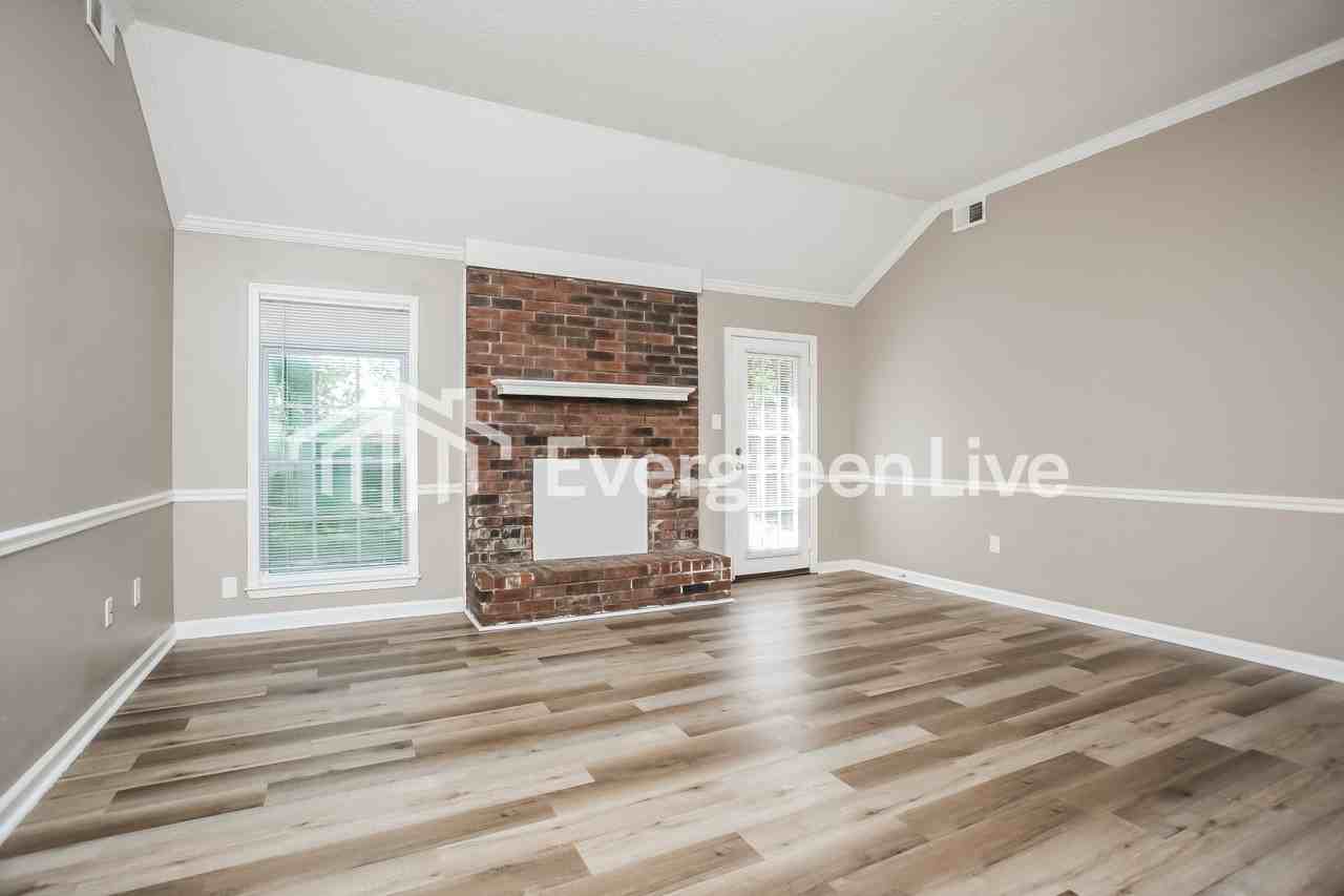 6747 River Birch Rd - Photo 2 of 15