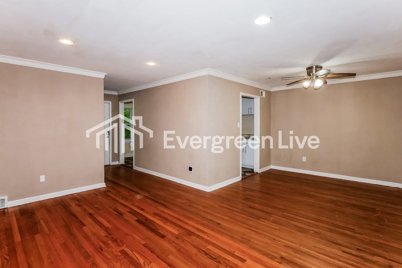 1847 Leyton Cv - Photo 3 of 15