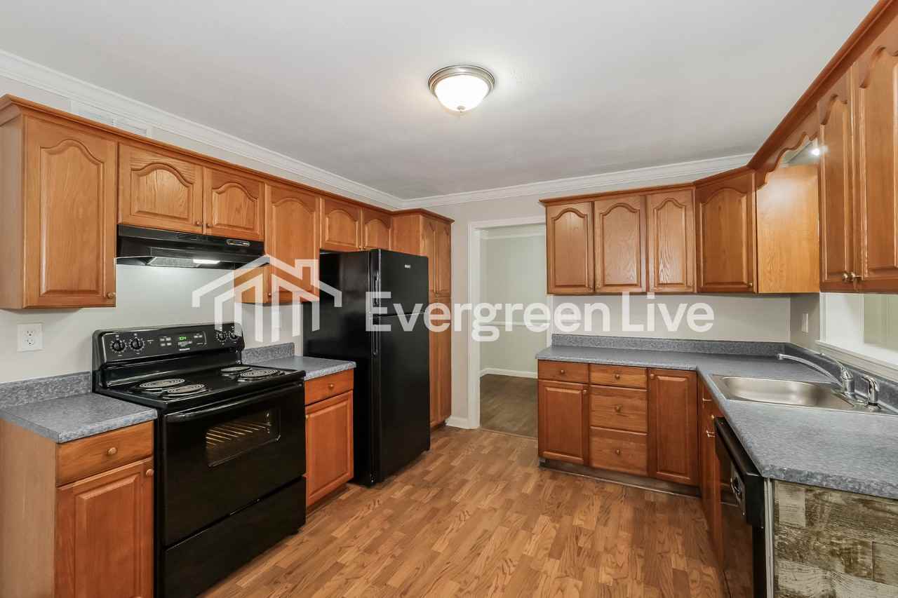 4416 Moats Dr - Photo 7 of 15