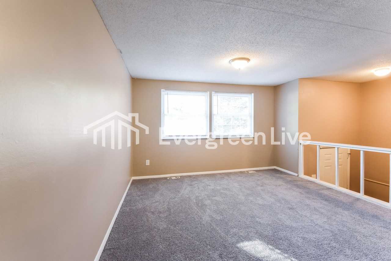 4332 Willow Park Cv - Photo 3 of 15