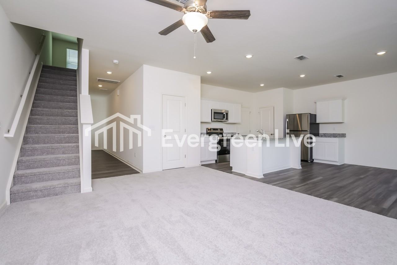 608 Berkeley Glen Rd - Photo 3 of 16