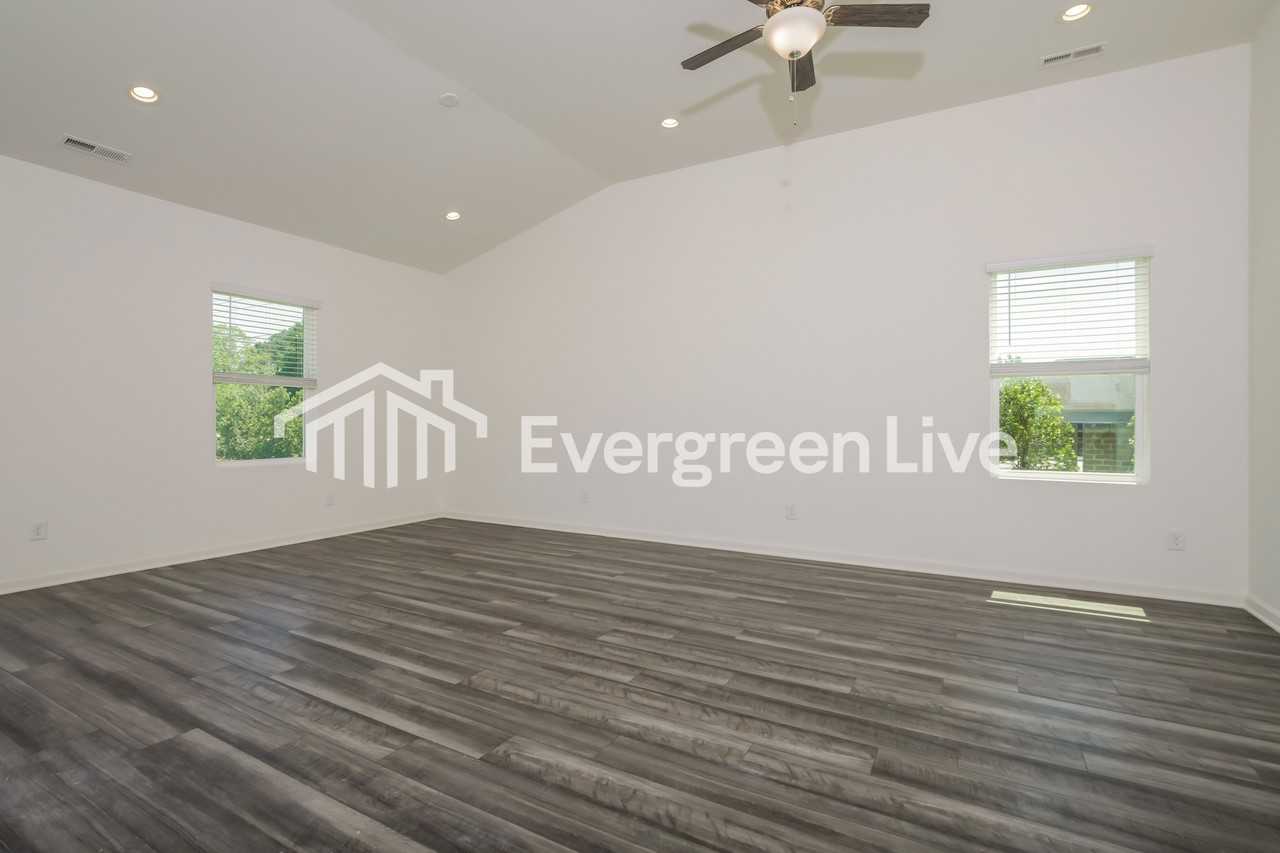 604 Berkeley Glen Rd - Photo 2 of 16
