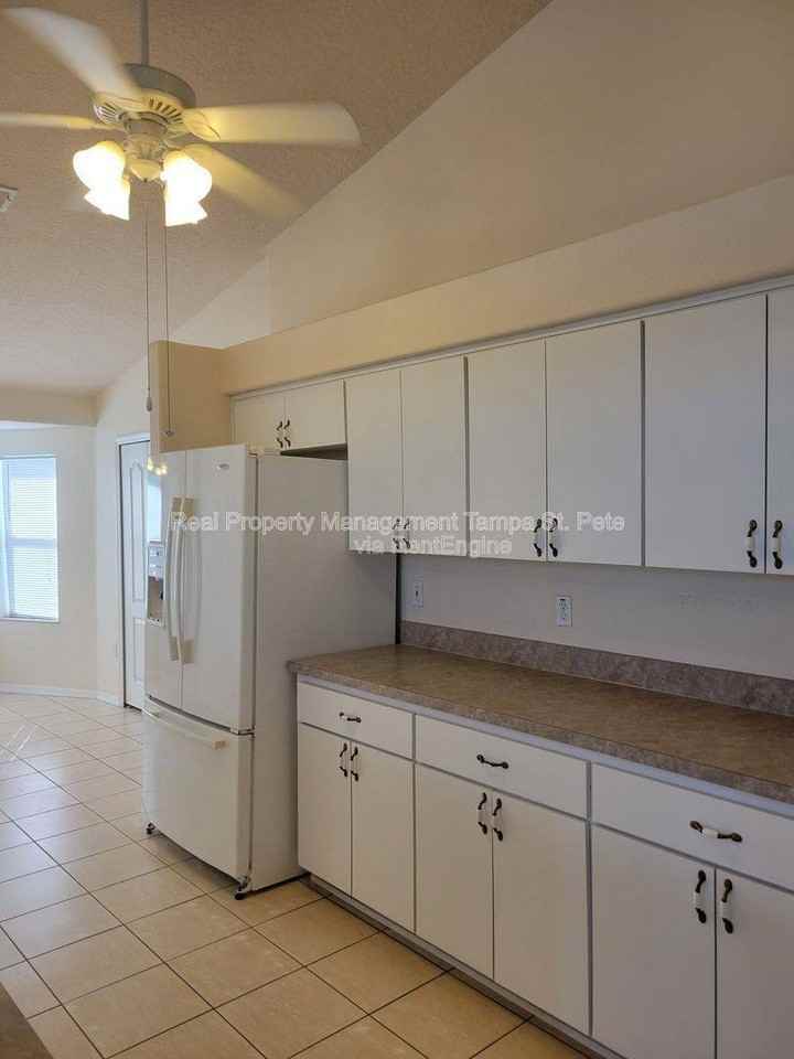 1314 Avonwood Ct - Photo 7 of 10