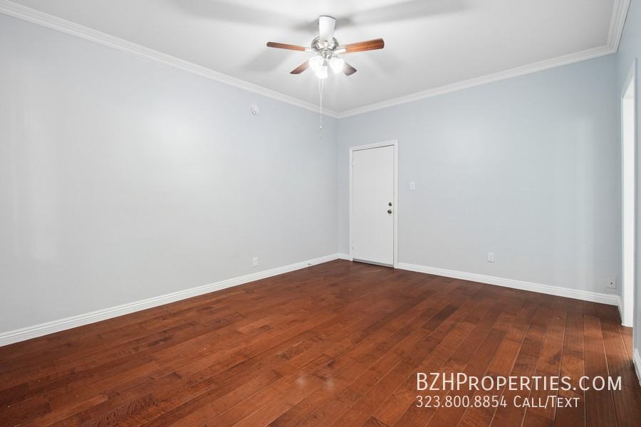 1267 Vin Scully Ave Property - Photo 4 of 8
