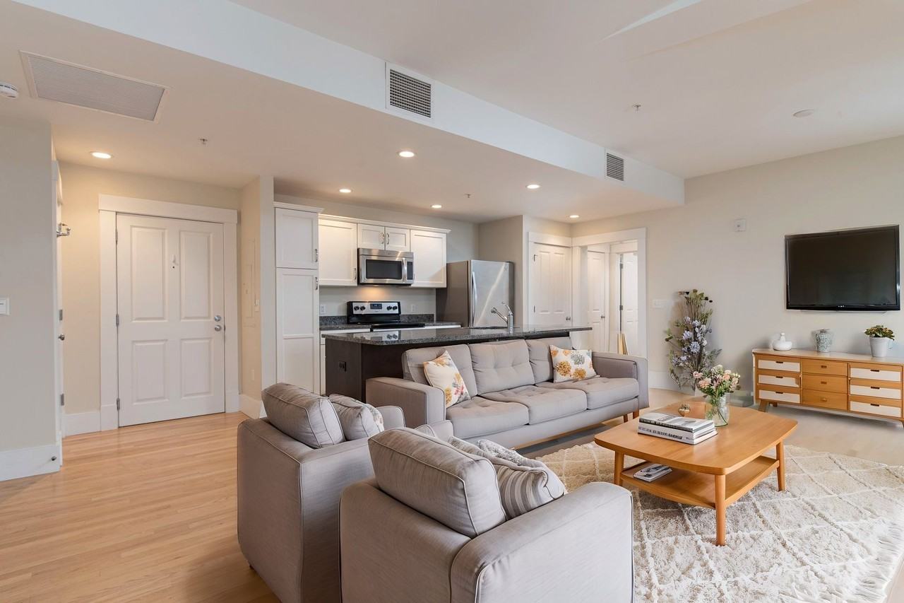 132 Main St - Photo 3 of 25