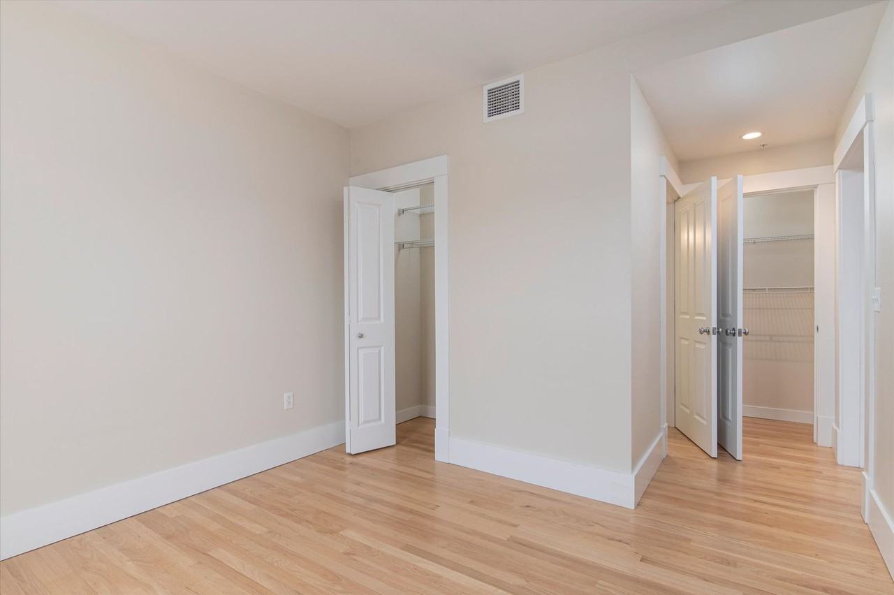 132 Main St - Photo 6 of 25