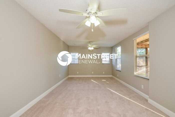 2426 Pinehurst St - Photo 7 of 16