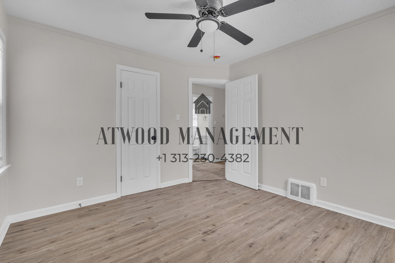 18437 Trinity St - Photo 6 of 14