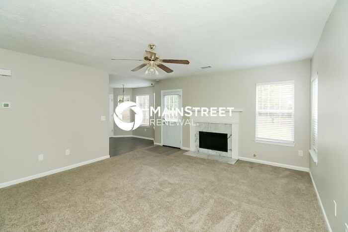 388 Sawgrass Way - Photo 4 of 17