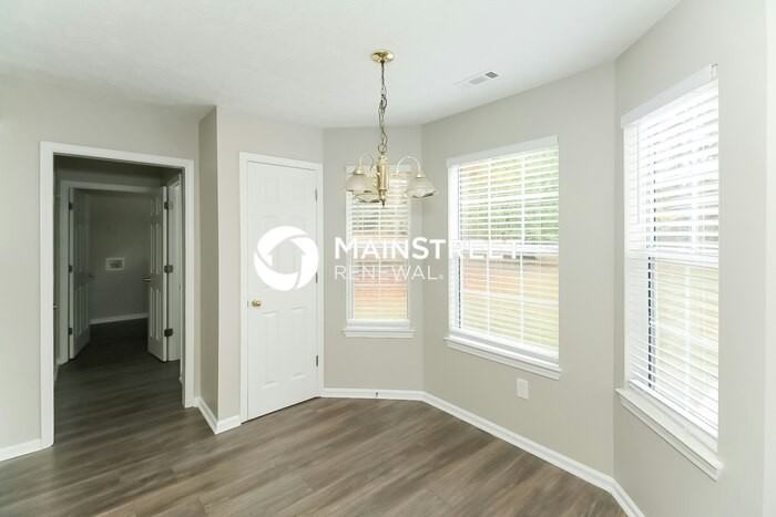 388 Sawgrass Way - Photo 6 of 17