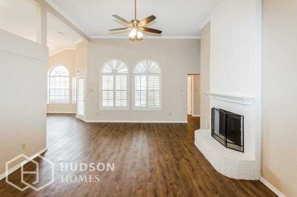 2702 Kingswood Ct - Photo 3 of 16
