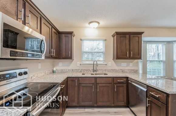 15240 Eric Kyle Dr - Photo 5 of 19