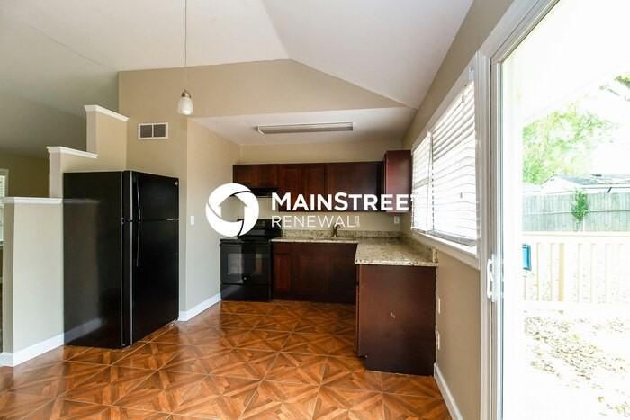 9411 Dalton Dr - Photo 6 of 15