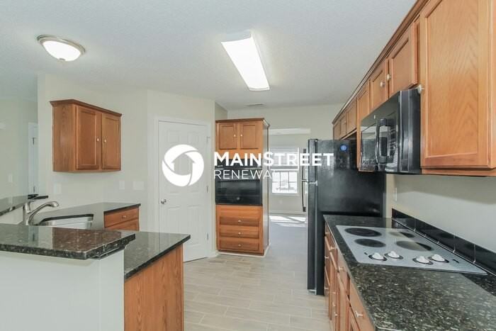 8936 Hedge Maple Rd - Photo 6 of 17
