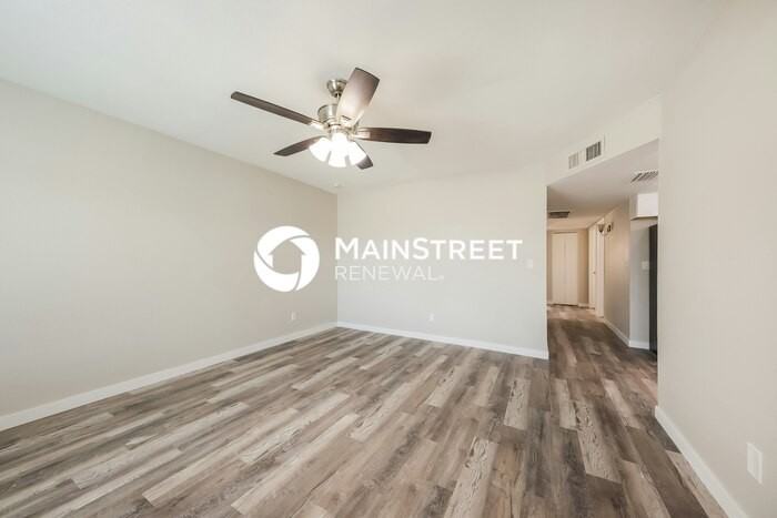 318 W 18th Ave - Photo 3 of 16