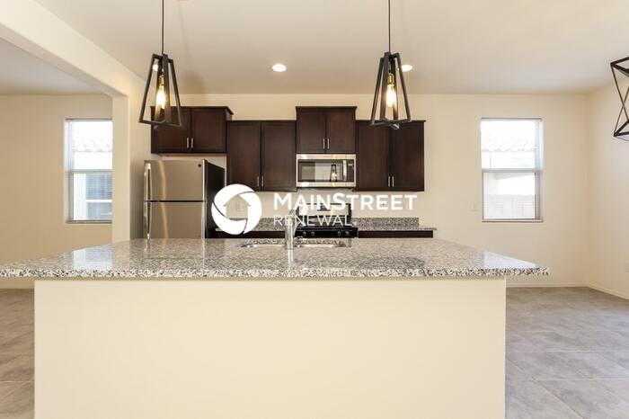 13995 E Golden Oaks Rd - Photo 6 of 15