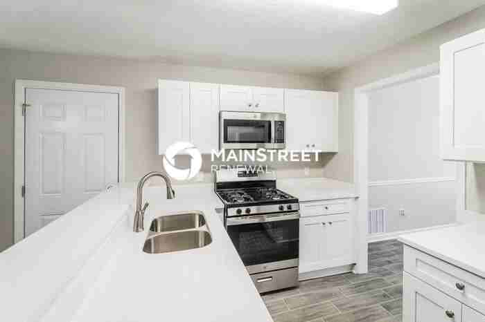 754 Woodstone Rd - Photo 6 of 17