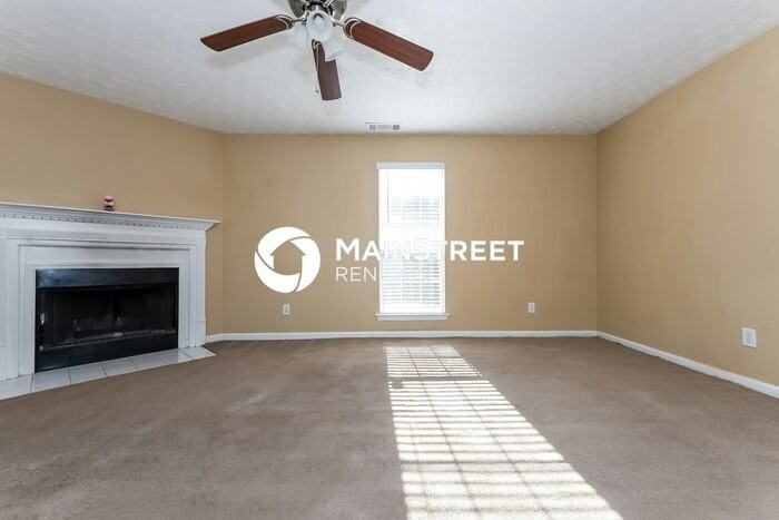 153 Bay Court Dr - Photo 3 of 15