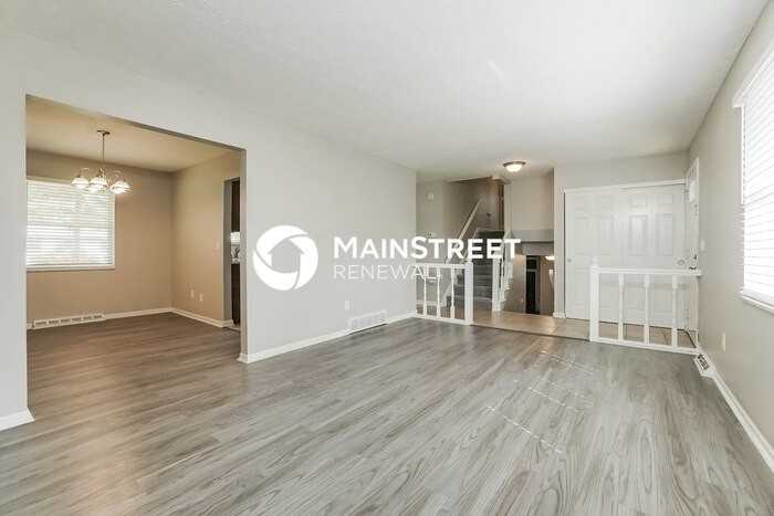 6606 Merringer Ave - Photo 5 of 18