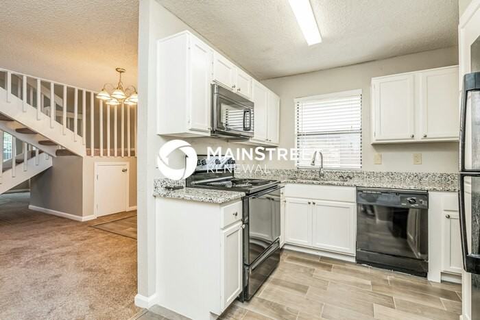 1412 Hackamore St - Photo 7 of 17