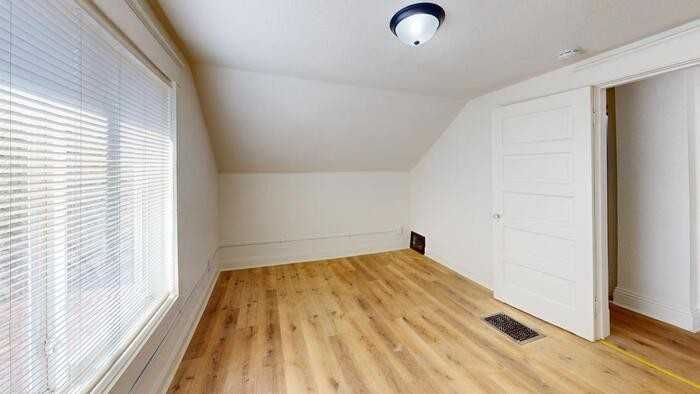 106 4th St Ne - Photo 6 of 9