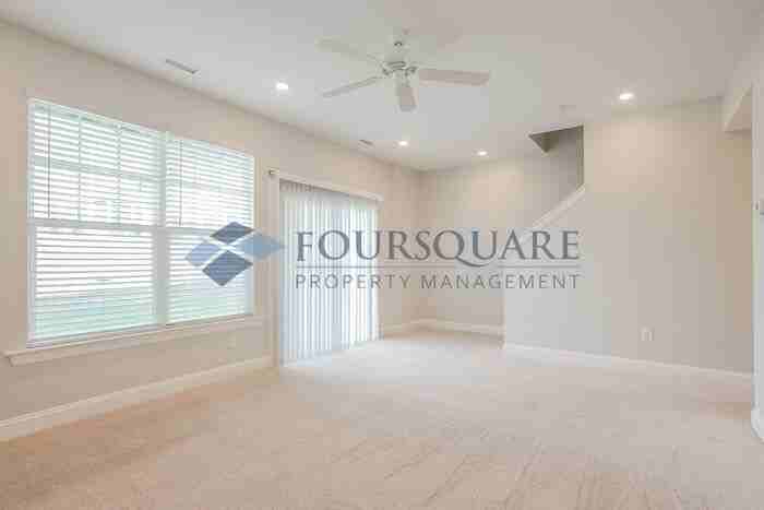 1030 Falling Rock Pl - Photo 7 of 24