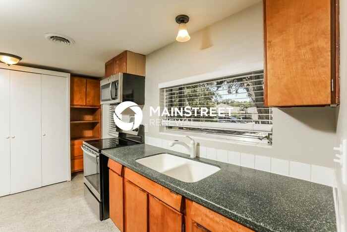5205 Haverill Dr - Photo 7 of 16