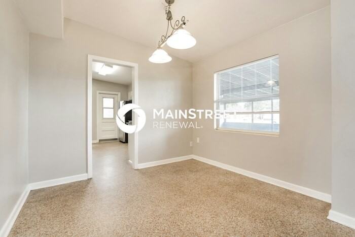 4310 Yorkshire Ln - Photo 6 of 16